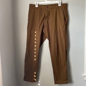 Lululemon 34x30 dark khaki pants